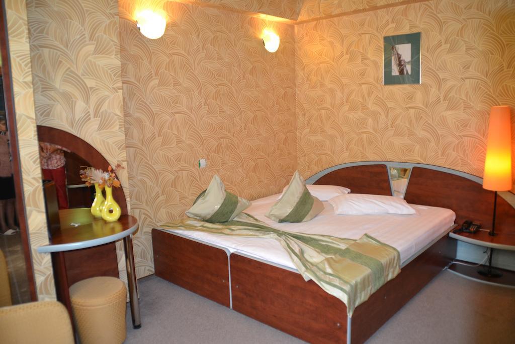 Hotel Helin - Calea Bucuresti Craiova Rum bild