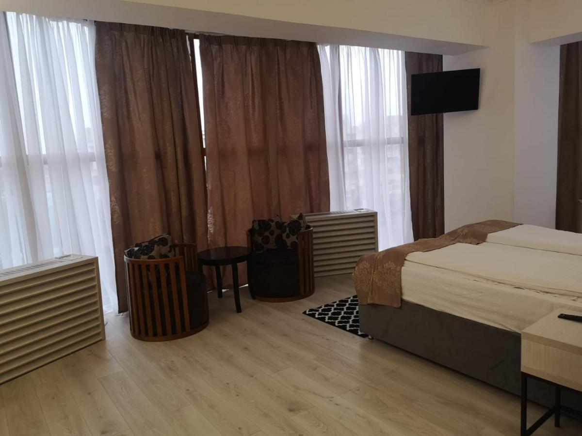 Hotel Helin - Calea Bucuresti Craiova Exteriör bild